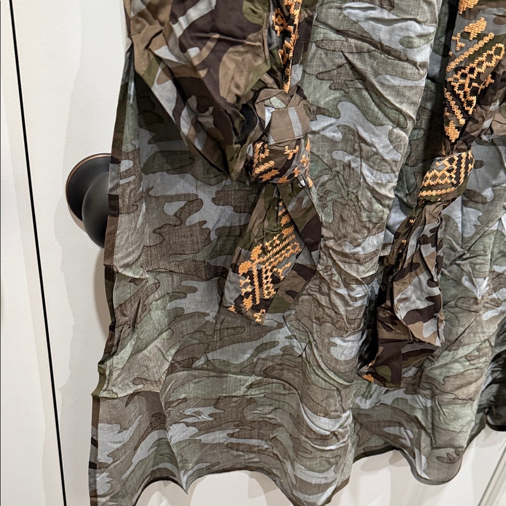 Floral Embroidered Camo Maxi Dress - Picture 4 of 6